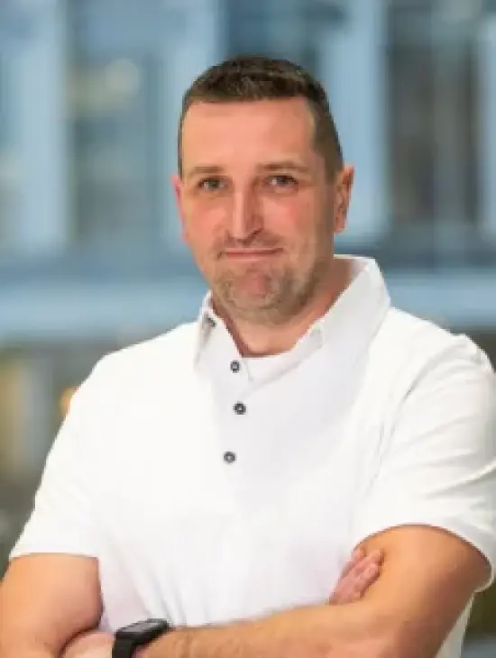 Tomas Oppl 226x300 550.webp